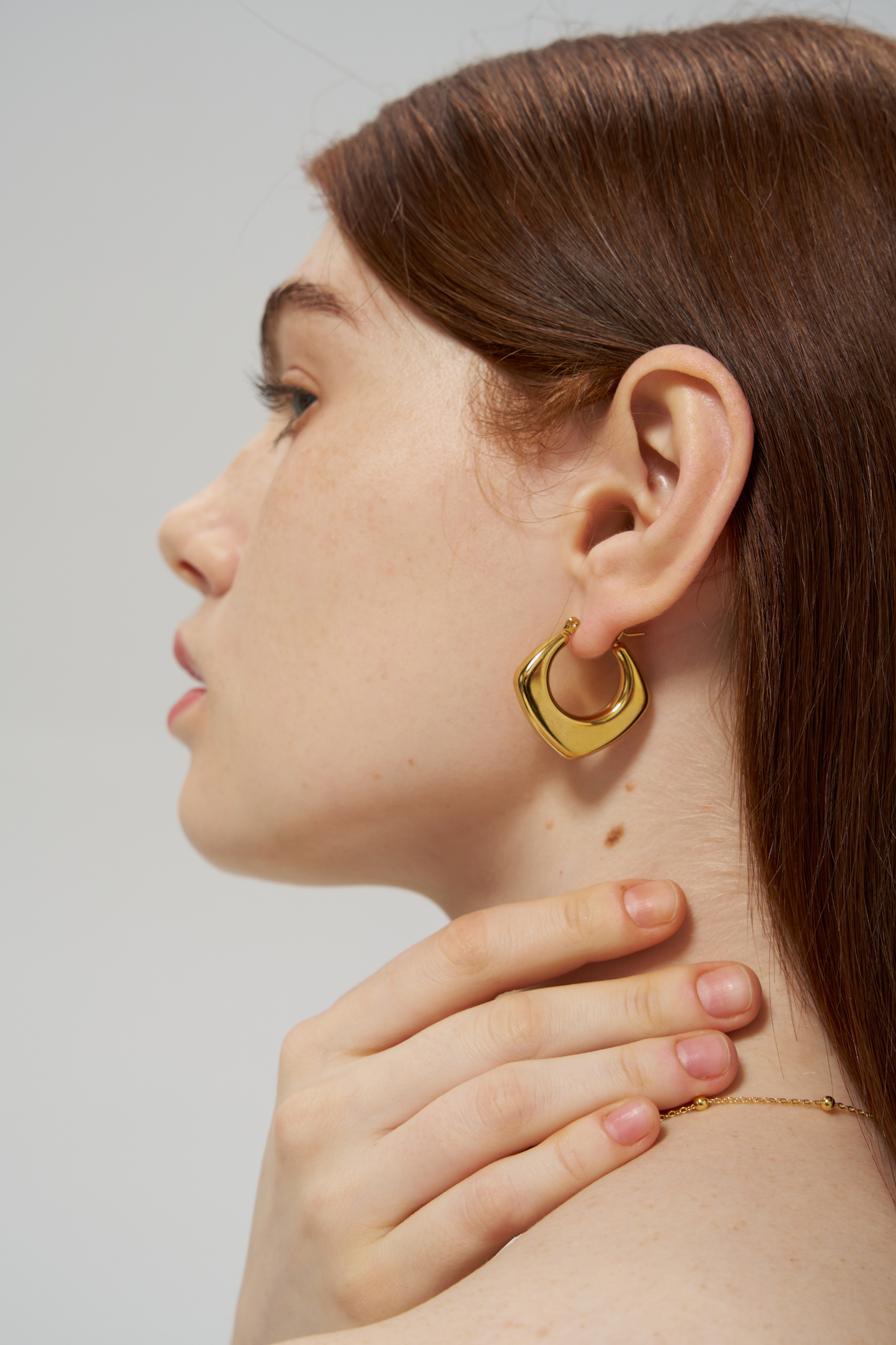 Rhombus Medium Hoop Earrings