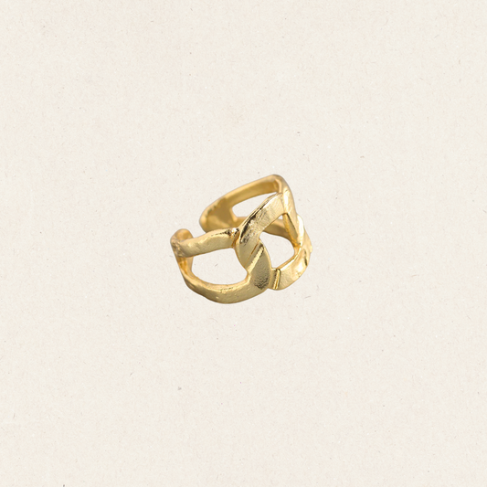 Buckle Chain Ring