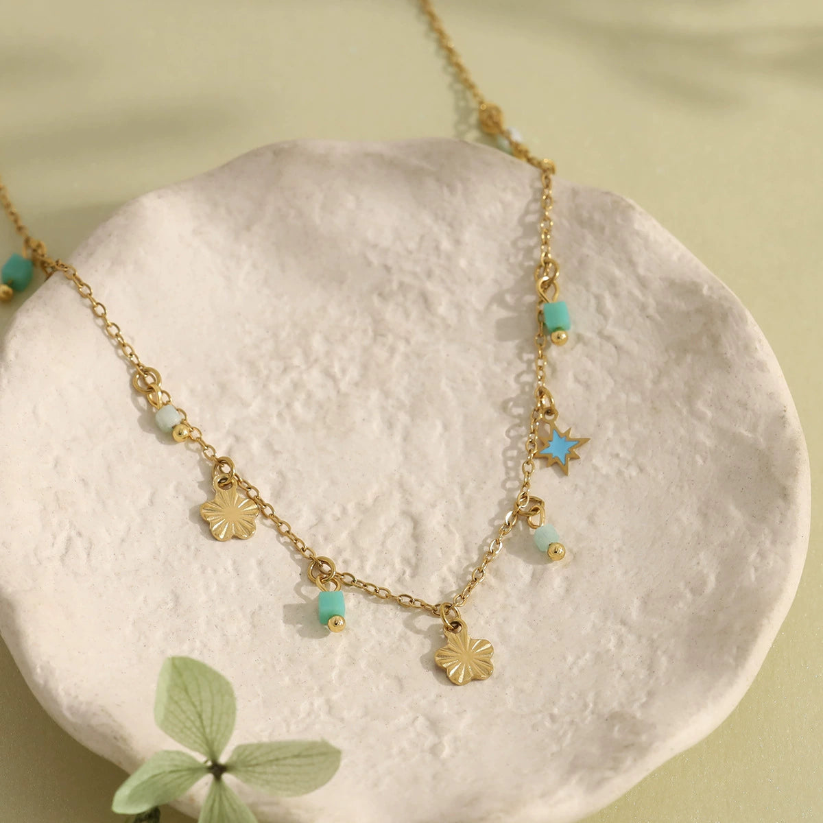Glimmer Garden Necklace