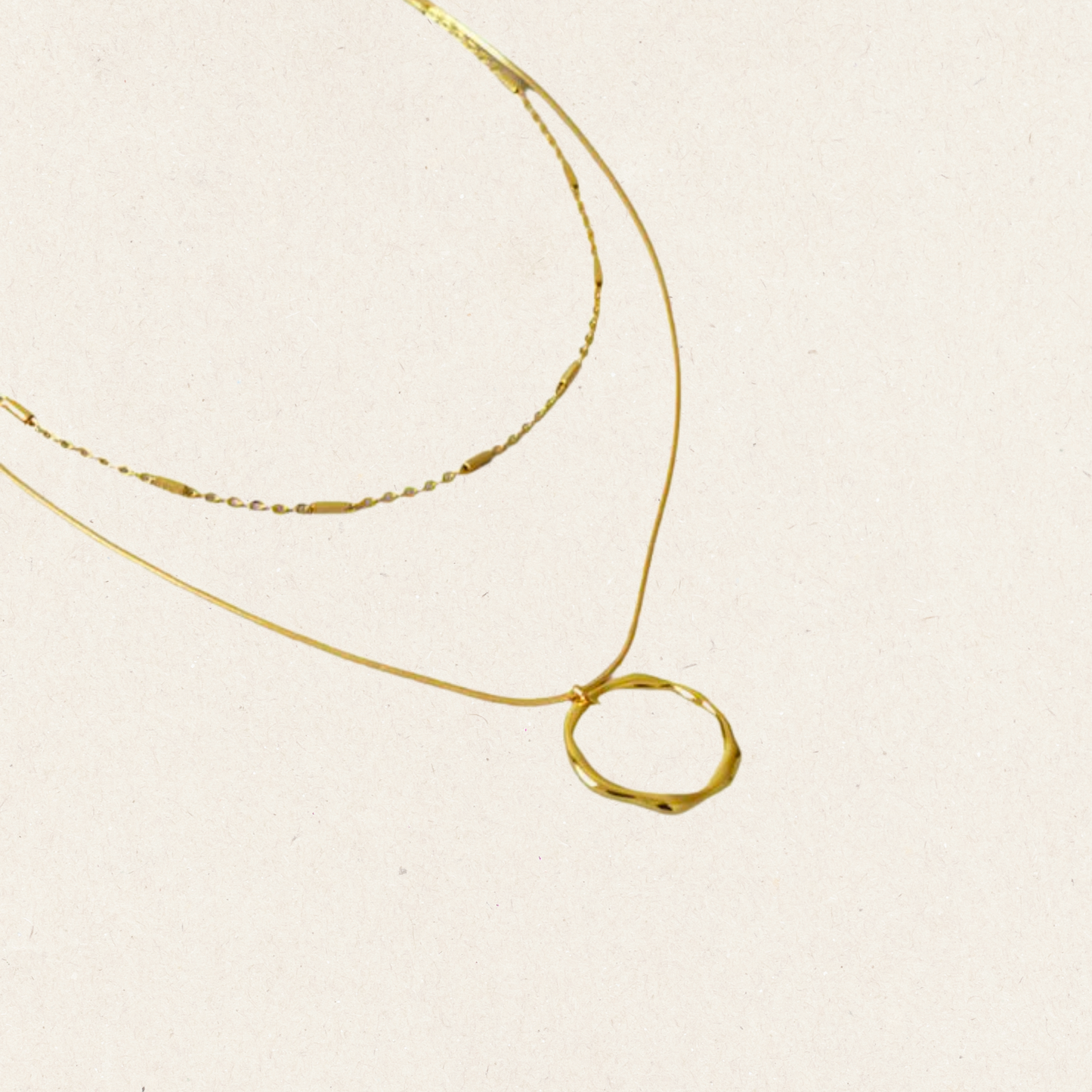 Minimalist Layer Circle Necklace