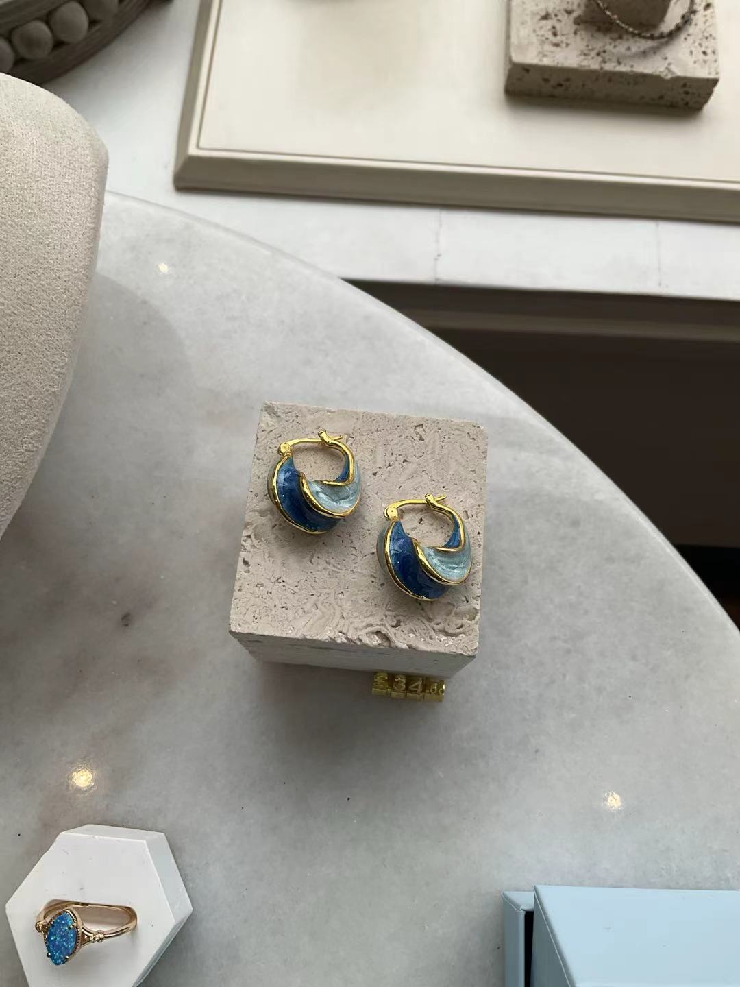 Ocean Wave Hoops